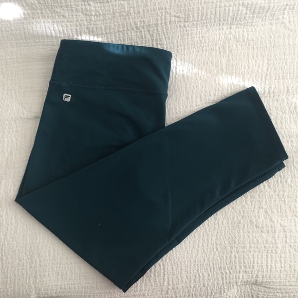 Fabletics Pants - Fabletics Teal 3/4 Crop Leggings
